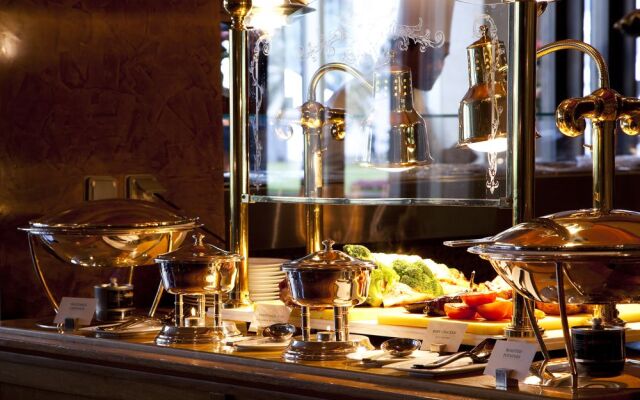 Al Faisaliah Suites