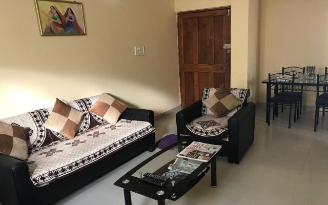 StayEden - Stylish Homestay Airport 2BHK