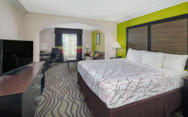 La Quinta Inn by Wyndham Calhoun South I-75