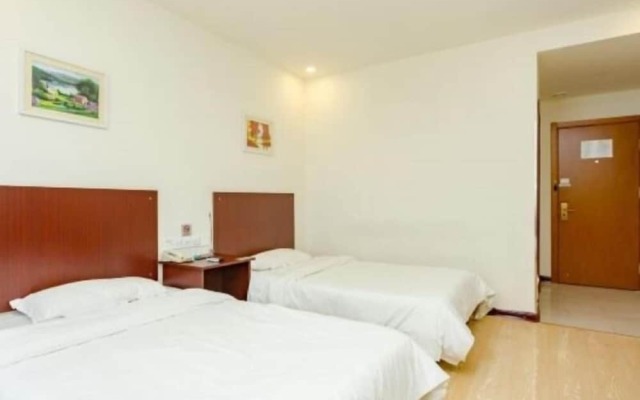 GreenTree Alliance Jinan Licheng Town Yaohua Road Yaoqiang Airport Hotel