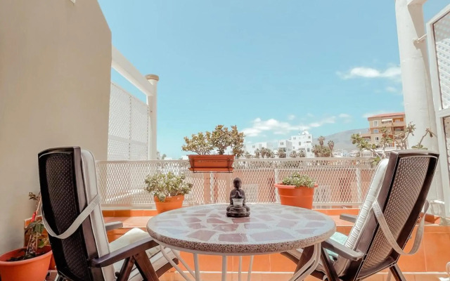 Orland, center of Las Americas LA205