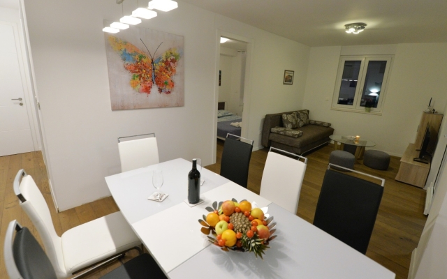 Apartment Nata - free parking A1 Murter, Island Murter