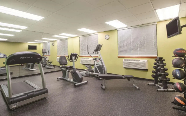 Holiday Inn Express St. Louis Arpt Maryland Hgts