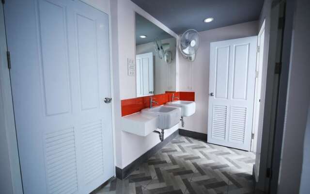 The Campus Hostel Thonglor