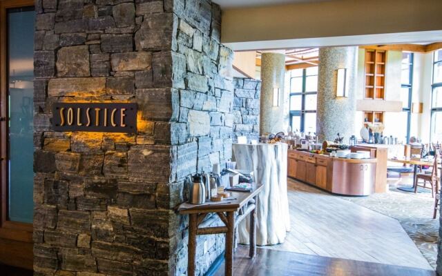 1325 Studio @ The Lodge at Spruce Peak