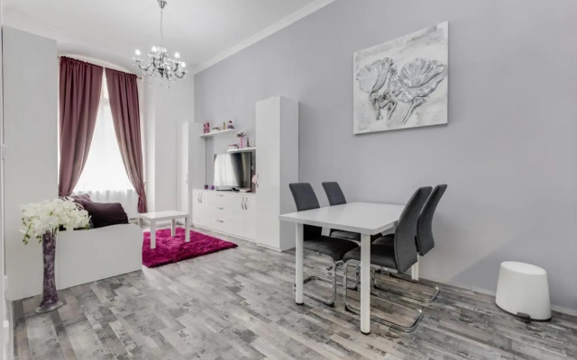 Apartment Thunovská 10