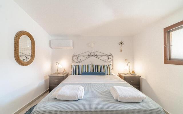 Seafront House in Andros Town with Sunrise & Ocean Views