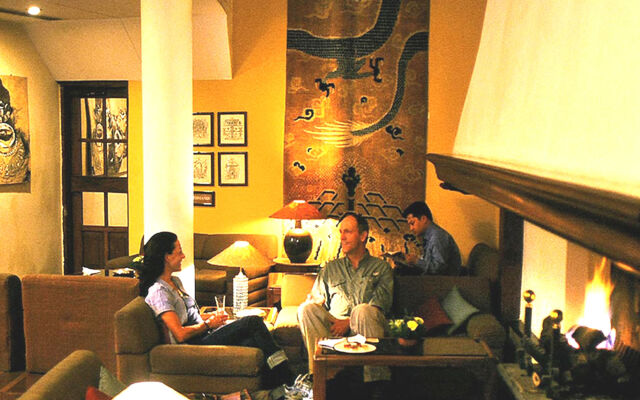 Shangri La Hotel