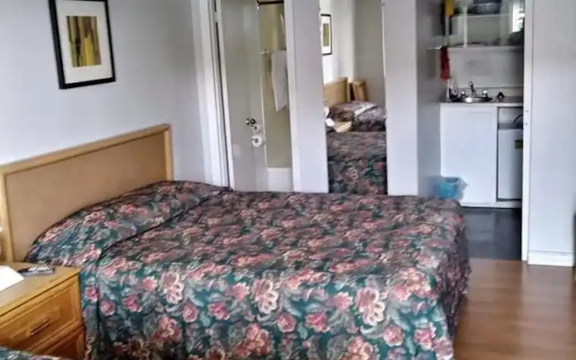 Monte Carlo Motel