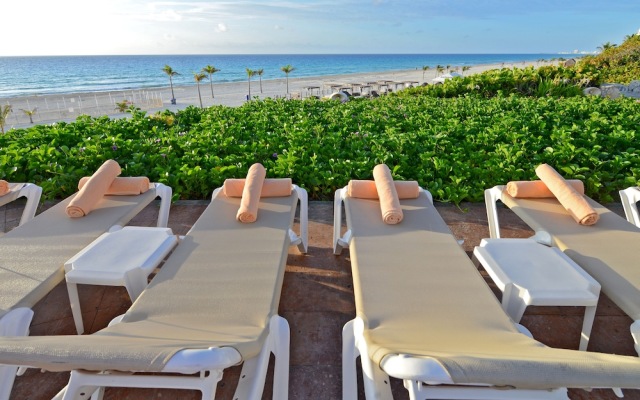 Royal Holiday At Park Royal Beach Cancun - All Inclusive