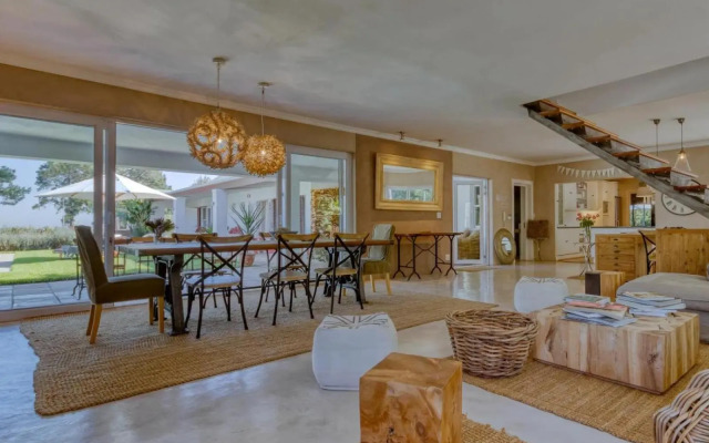 Explorer Guest House