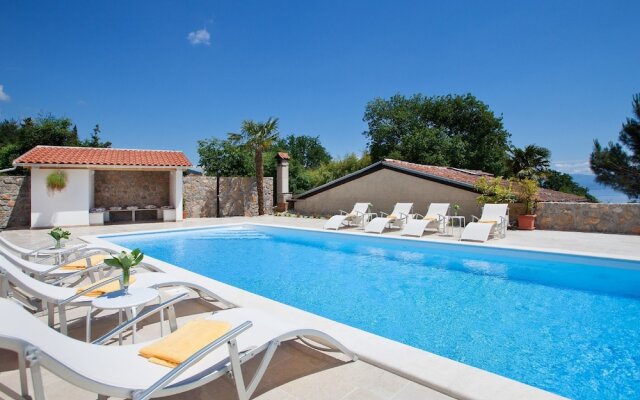 Peaceful Villa in Lovran With Swimming Pool
