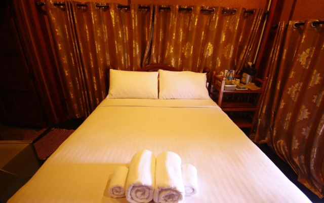 Ban Suan Mee Sakul Resort