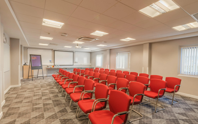 Holiday Inn Express Kettering by IHG