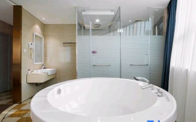 Xibei Hotel (Yongkang West Station Baolong Square Pedestrian Street)