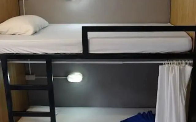 Took Took Hostel - Adults Only