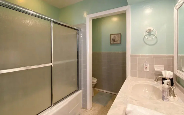 Coastal Breezes 4 Bedroom Home