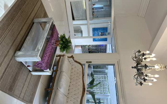 Hotel Azul by MH