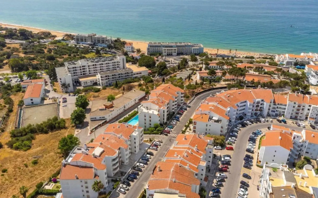 Sea View Central Town 2 Bedroom Apartment