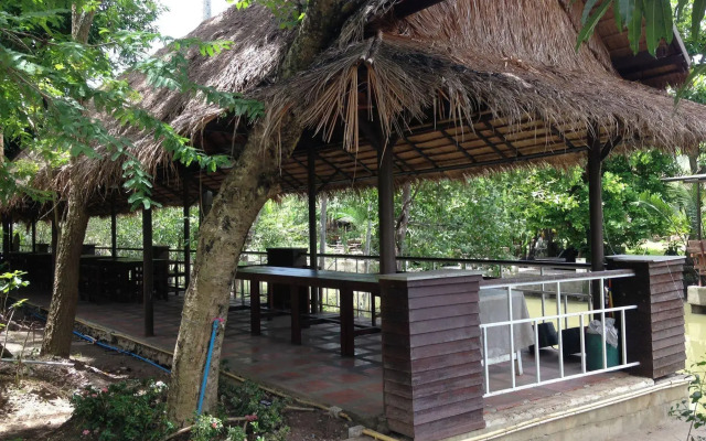 Young Coconut Garden Home Resort