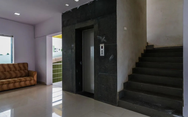 Green City Club by OYO Rooms