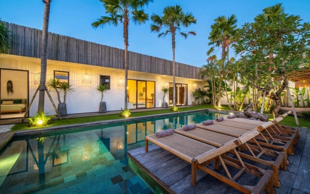 Fantastic Villa, 4br, Umalas