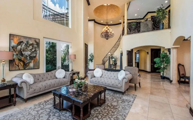 Robmar Mansion - Beverly Hills Mediterranean Estate With Pool & Sport Court