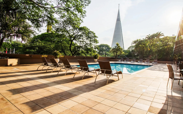 Hotel Deville Business Maringá