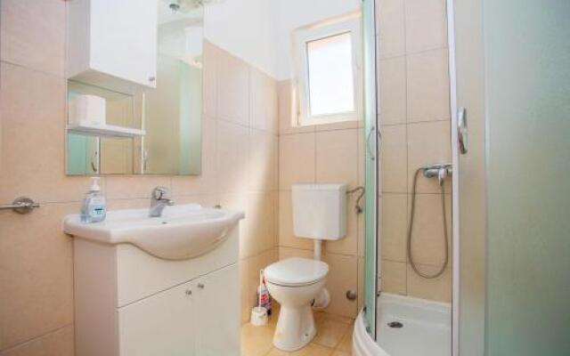 Apartment Varezic