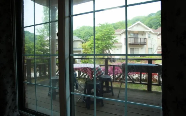 Hwangto-green Village