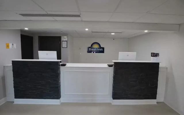 Days Inn by Wyndham Mandan Bismarck Area