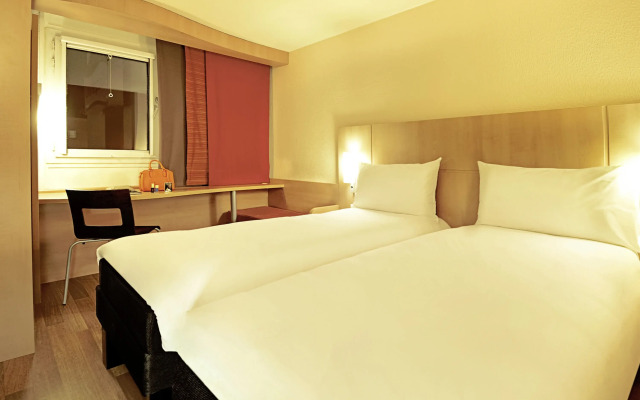 Отель Ibis Paris Montmartre Sacré-Coeur