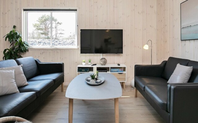 Splendid Holiday Home in Ålbæk With Swimming Pool