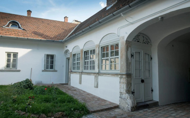 Plitzner Belvárosi Apartmanház