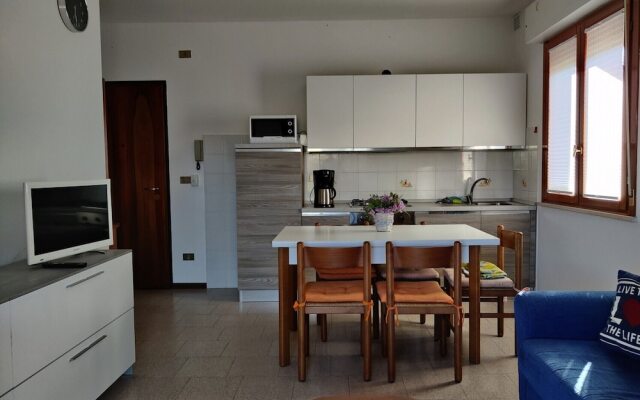Wonderful two Bedroom Apartment Close to the Beach