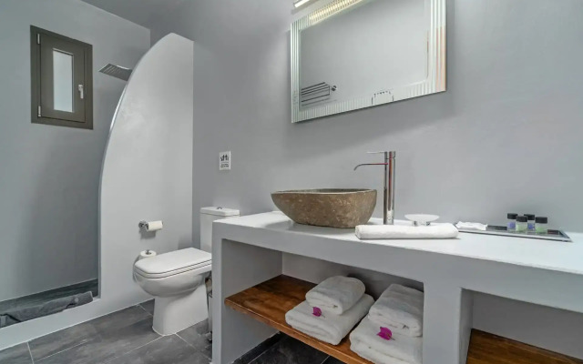 La Perla | Petries Suites