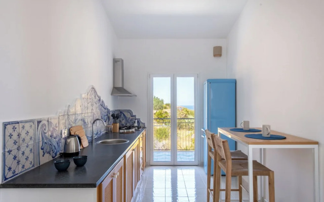 Sea Frame Design Apartments with Pool by Wonderful Italy