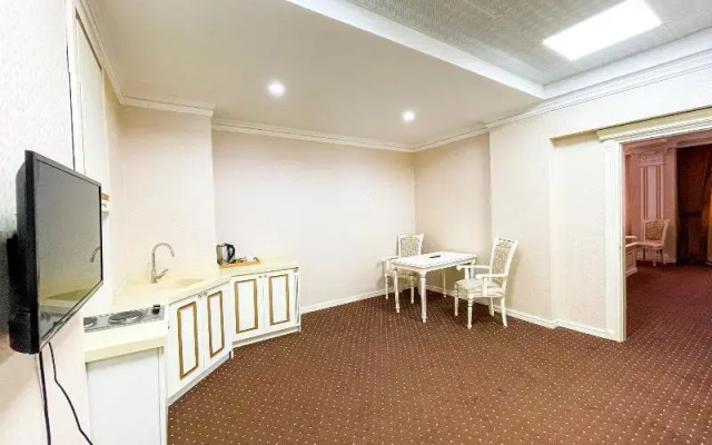 Premier Palace Apartment 1 Br Ggi