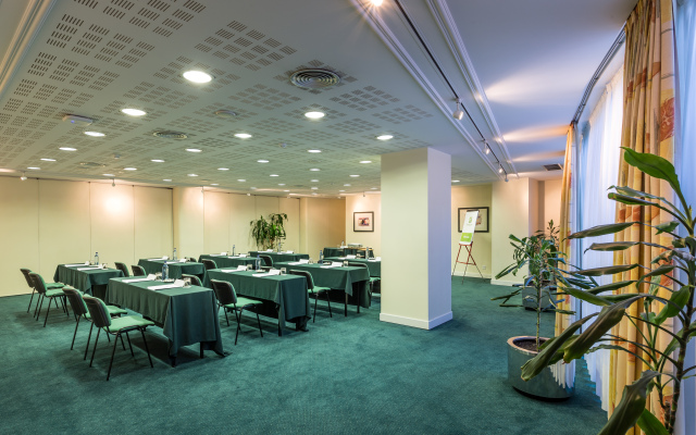 Holiday Inn Lisbon, an IHG Hotel