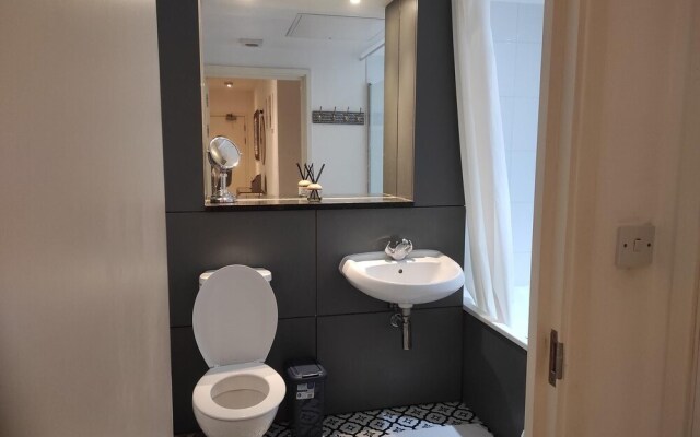 Cosy 2BD Coastal Retreat Folkestone Leas