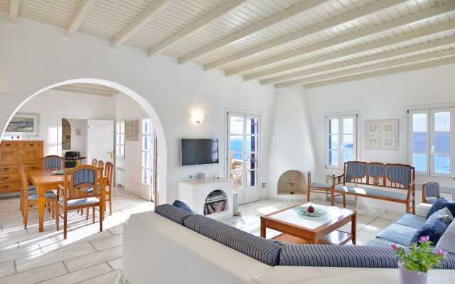 Mykonian Dianthus Villa