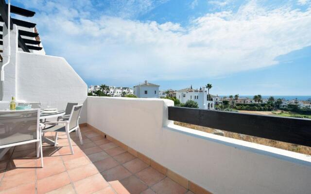 Sunset Golf 2-08 Adosada