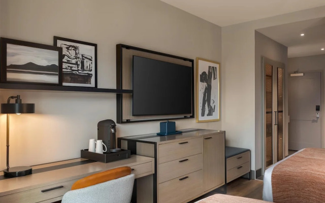 Hotel Avail Rogers, Tapestry Collection By Hilton