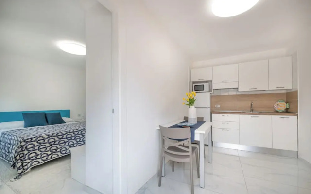 Maelle Apartments