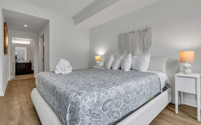 2 Bedroom at Southwest Waterfront