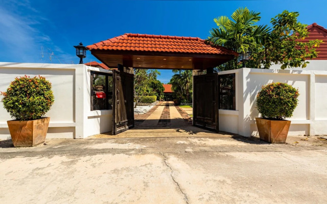 Tropical 6 Bedroom Villa Sanctuary