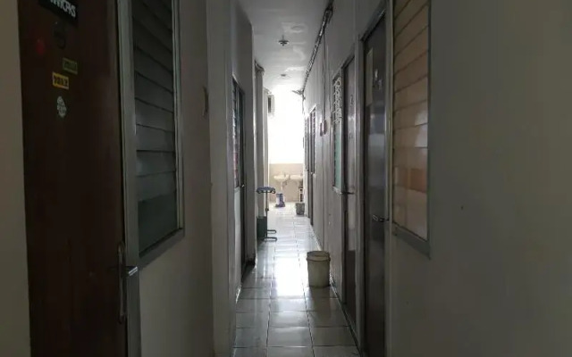 OYO 90444 D'hebron
