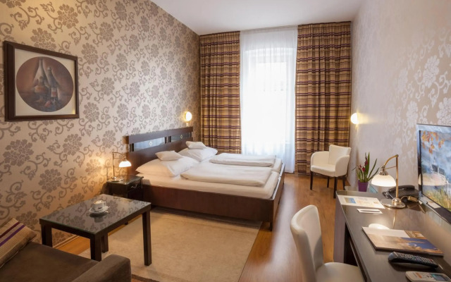 Hotel Trinity