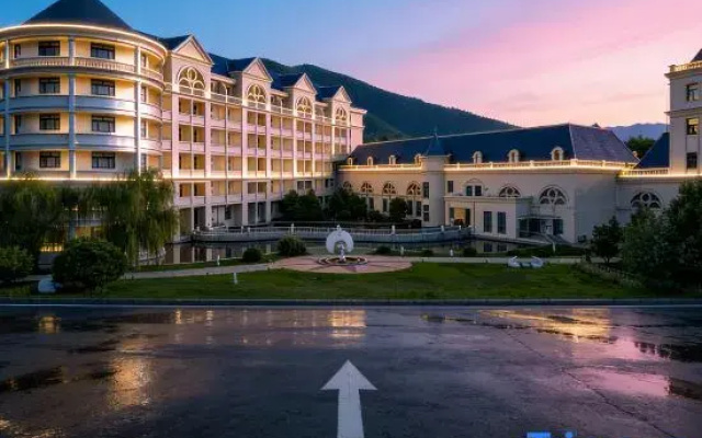 Old Tram Hotel