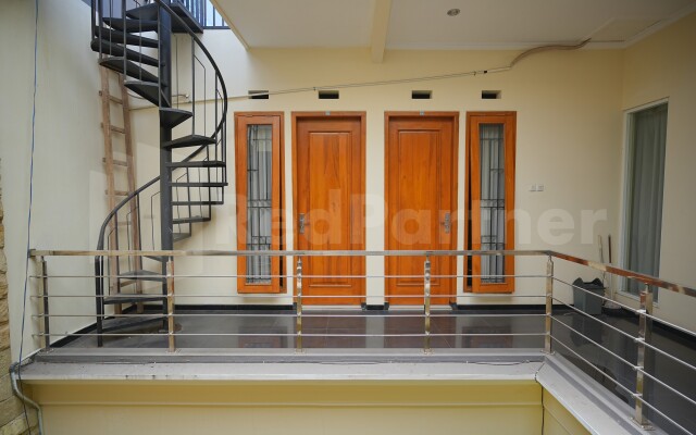 One & Quin Guest House Syariah